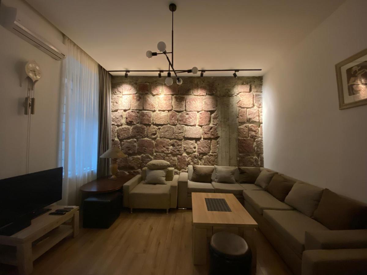 Nice Loft On Uznadze Street Тбилиси Екстериор снимка